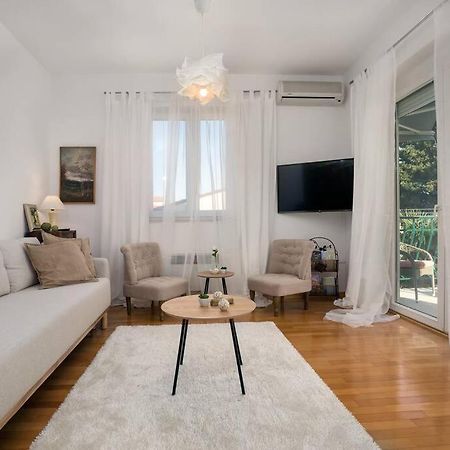 Duplex + Garage Lejlighed Rovinj Eksteriør billede